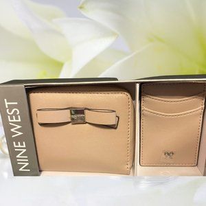 Nine West Soft Marble Handbag Wallet w/Card Holder - NEW